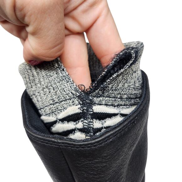 Nike Boots Womens 8 Black Roshe Two Hi Flyknit Socks Lace Up Mid Calf Sneakers - Picture 9 of 11